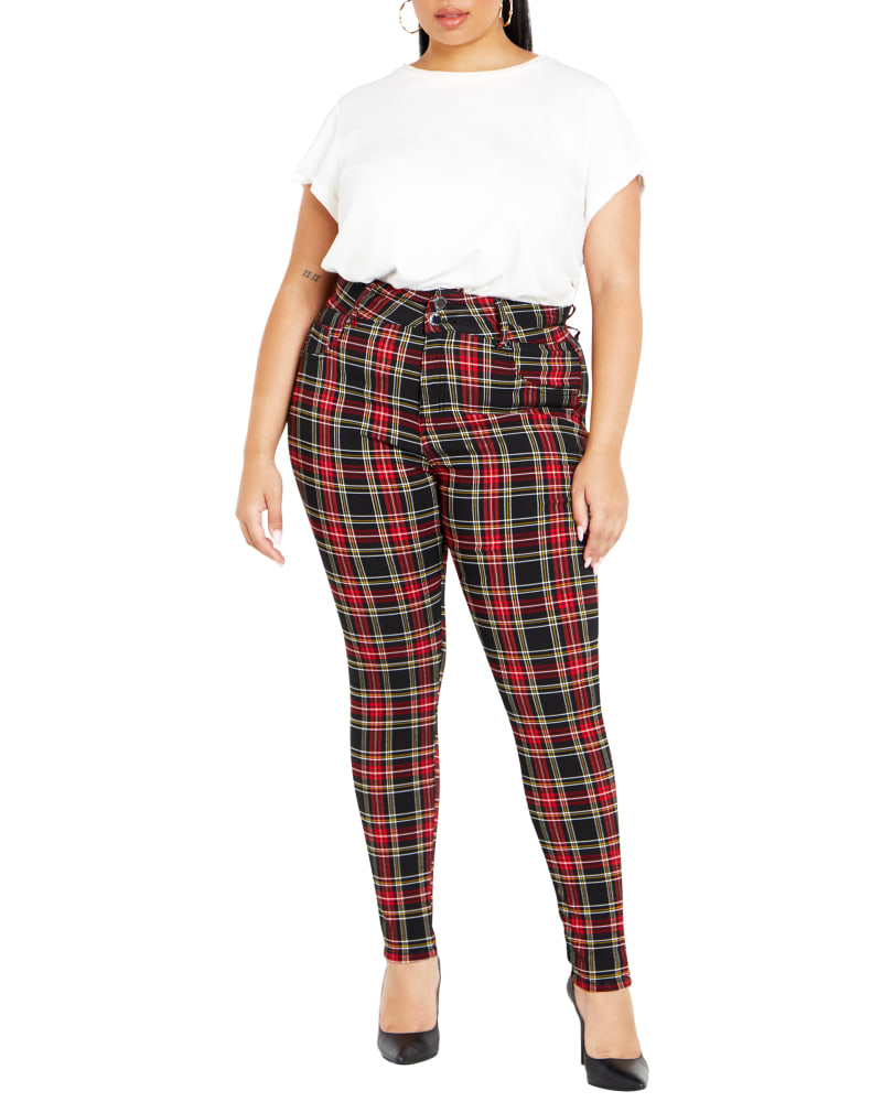 Front of a model wearing a size 20 JEAN HARLEY CHECK SK in Check by CCX. | dia_product_style_image_id:310465